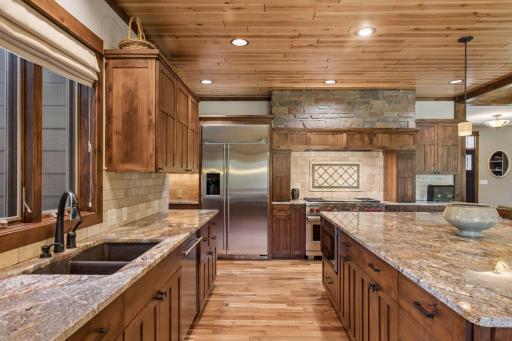 3536 Kelvin Court N, Lake Elmo, MN 55042