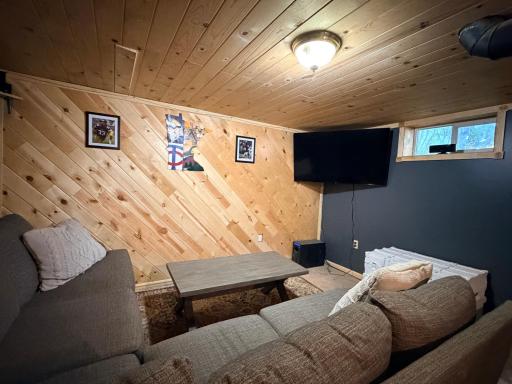 509 5th Street NE, Fosston, MN 56542