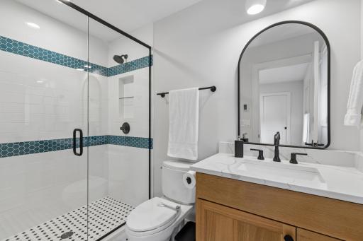 363 Woodlawn Avenue, Saint Paul, MN 55105