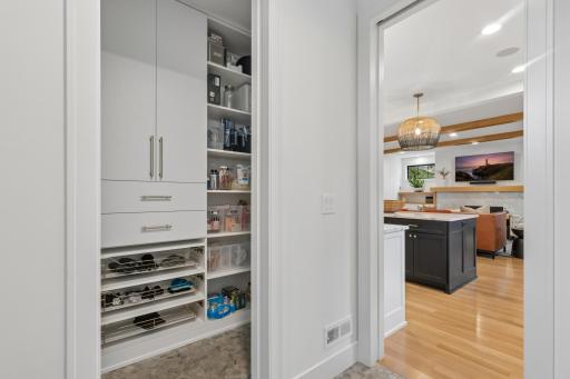 363 Woodlawn Avenue, Saint Paul, MN 55105