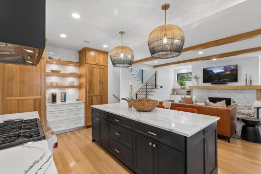 363 Woodlawn Avenue, Saint Paul, MN 55105