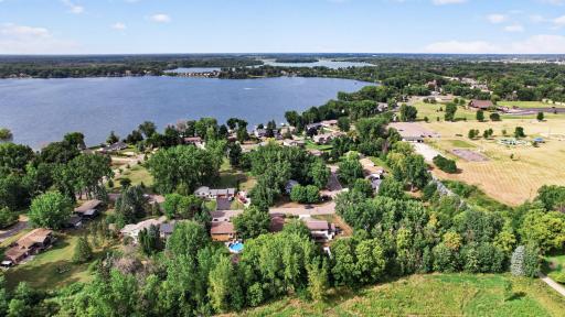 Close to nearby Centerville Lake and a big park/playground!