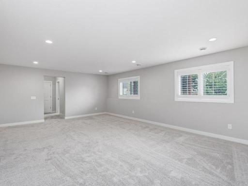 3936 Painted Sky Trail, Chaska, MN 55318