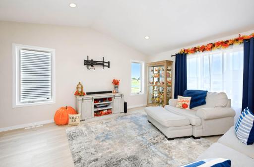 6892 Joseph Street, Horace, ND 58047