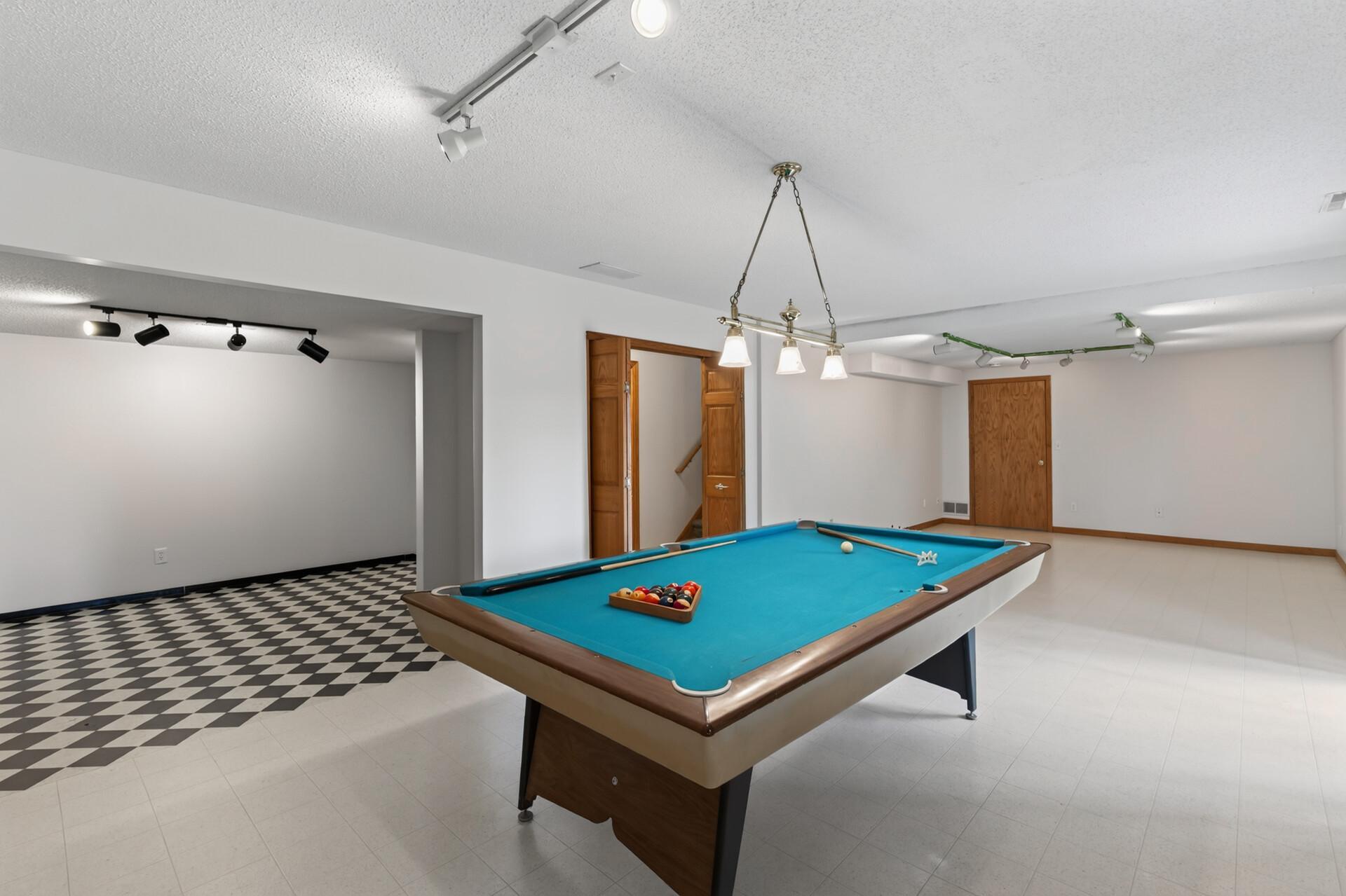 Spacious Basement – Plenty of Room to Play Pool & More!