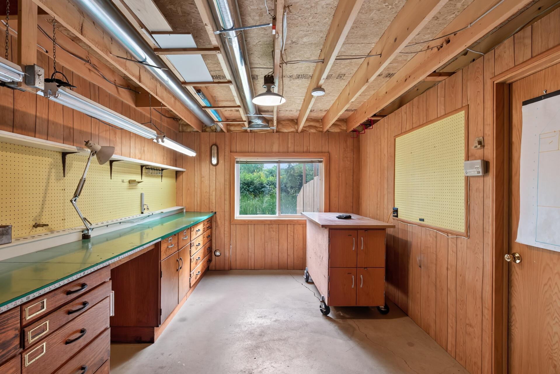 Basement Workshop – A Great Space for Projects & Hobbies!