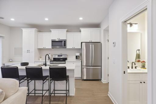 Kitchen 2.jpg