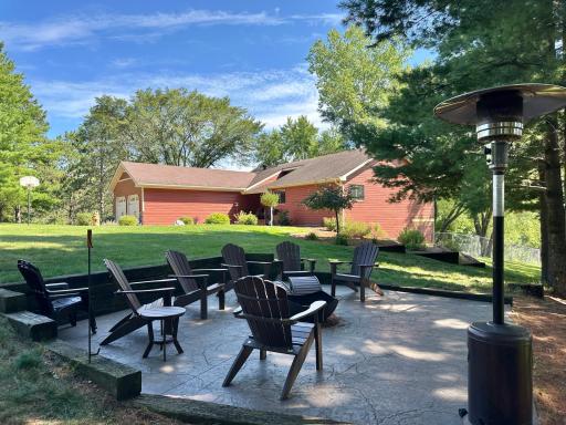 This is a fantastic fire pit great for family and friends to gather.