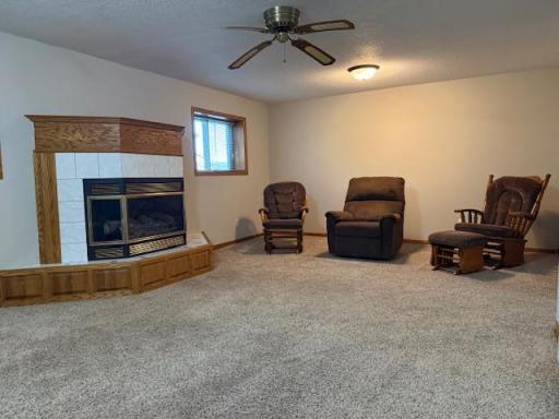 1103 2nd Avenue SE, Barnesville, MN 56514