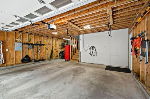 2400 Irving Avenue S, Minneapolis, MN 55405