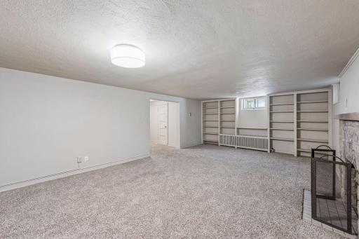 2720 Sunset Boulevard, Minneapolis, MN 55416
