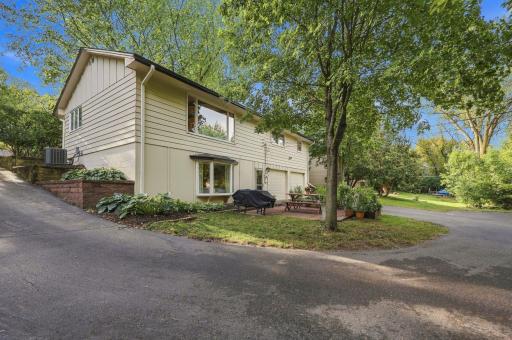 3966 Earlynn Lane, Minnetonka, MN 55345