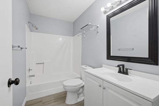 20-web-or-mls-1871_Silver_Bell_Rd_107_Eagan_MN_021.jpg