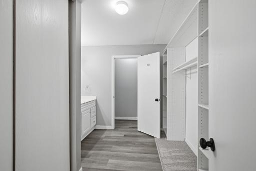 27-web-or-mls-1871_Silver_Bell_Rd_107_Eagan_MN_028.jpg