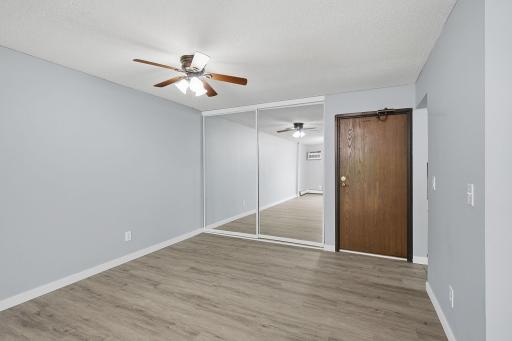 13-web-or-mls-1871_Silver_Bell_Rd_107_Eagan_MN_013.jpg
