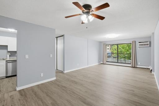11-web-or-mls-1871_Silver_Bell_Rd_107_Eagan_MN_012.jpg