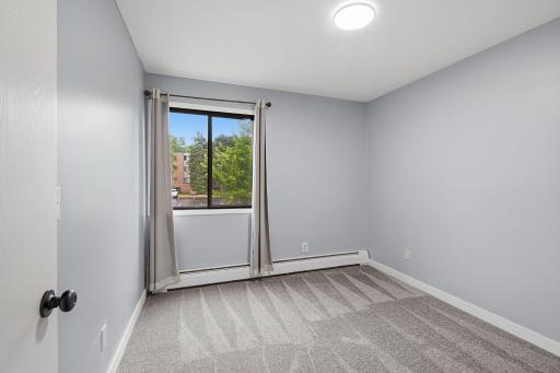 22-web-or-mls-1871_Silver_Bell_Rd_107_Eagan_MN_023.jpg