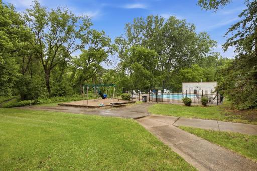 7-web-or-mls-1871_Silver_Bell_Rd_107_Eagan_MN_001.jpg