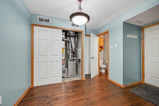 5443 Brewer Lane, Inver Grove Heights, MN 55076