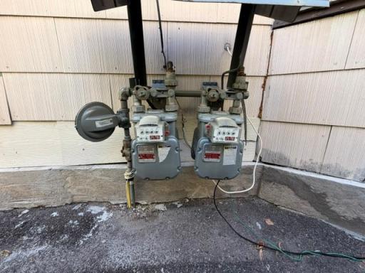 2 Gas Meters
