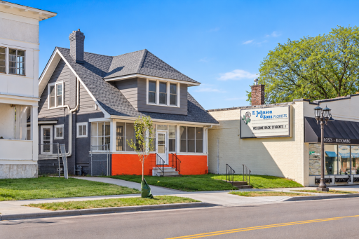 Chat GPT has been used to remove real estate sign