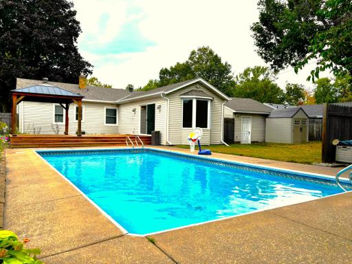 2966 Simpson Street, Roseville, MN 55113