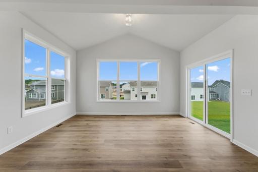 The morning room is another area that makes this home, a fantastic sunny space to enjoy year round.