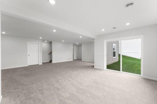 [L151-Z036]Recreation Room.2.jpg
