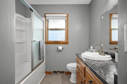201 Linden Place S, Northfield, MN 55057