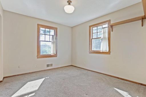 108 18th Avenue N, South Saint Paul, MN 55075