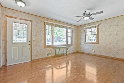 108 18th Avenue N, South Saint Paul, MN 55075
