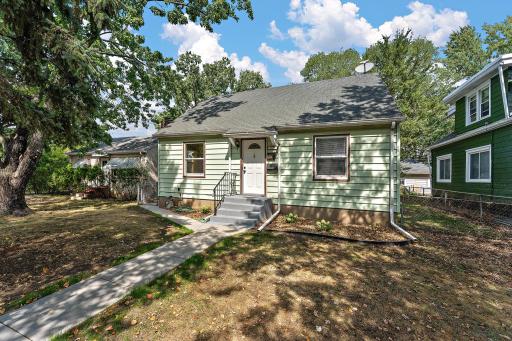 1077 Blair Avenue, Saint Paul, MN 55104