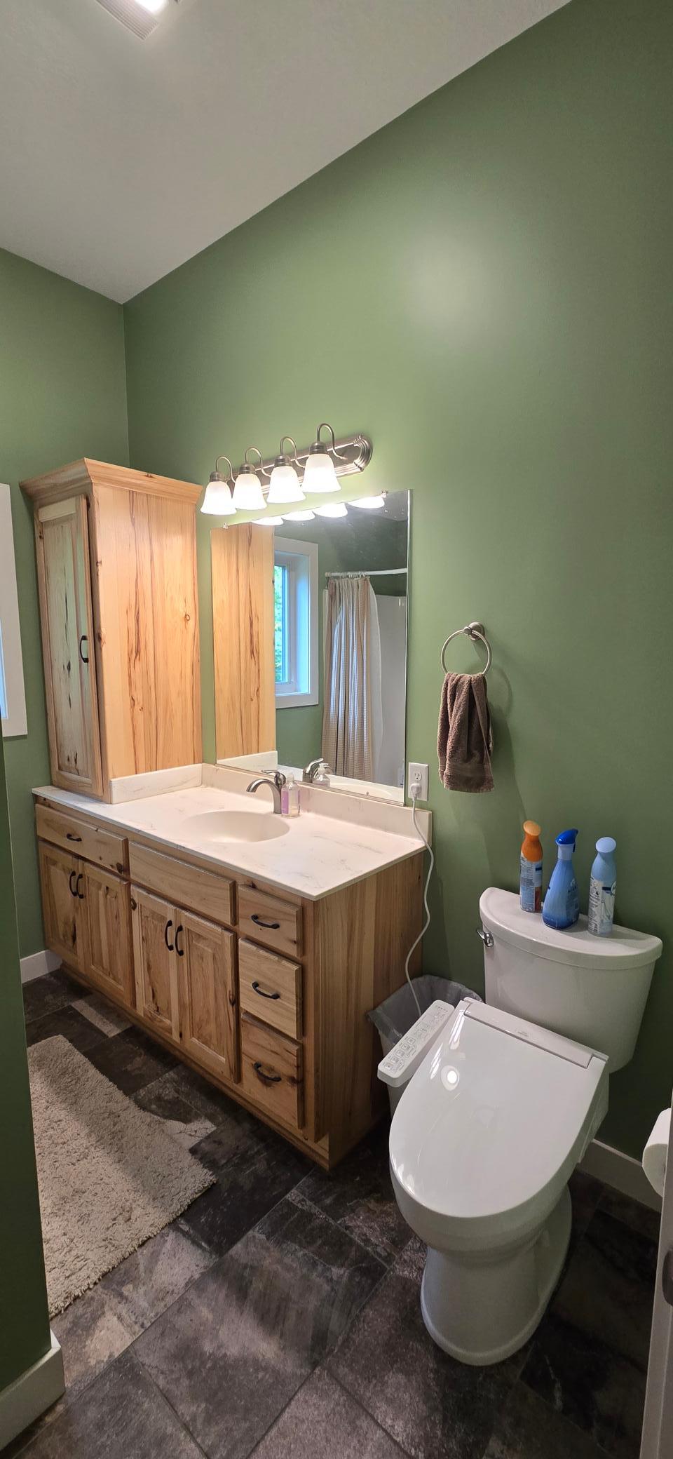 Full Bath.jpg