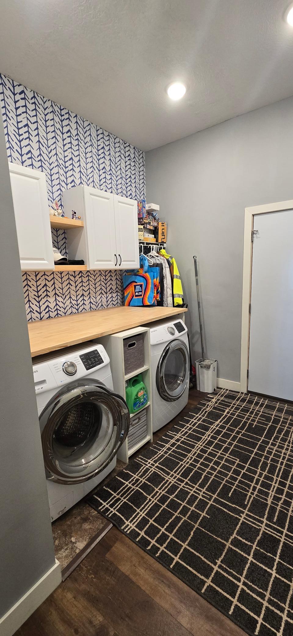 Laundry to Garage.jpg
