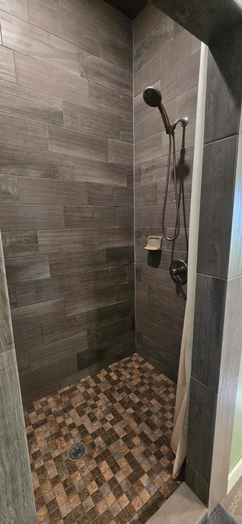 Primary Shower.jpg