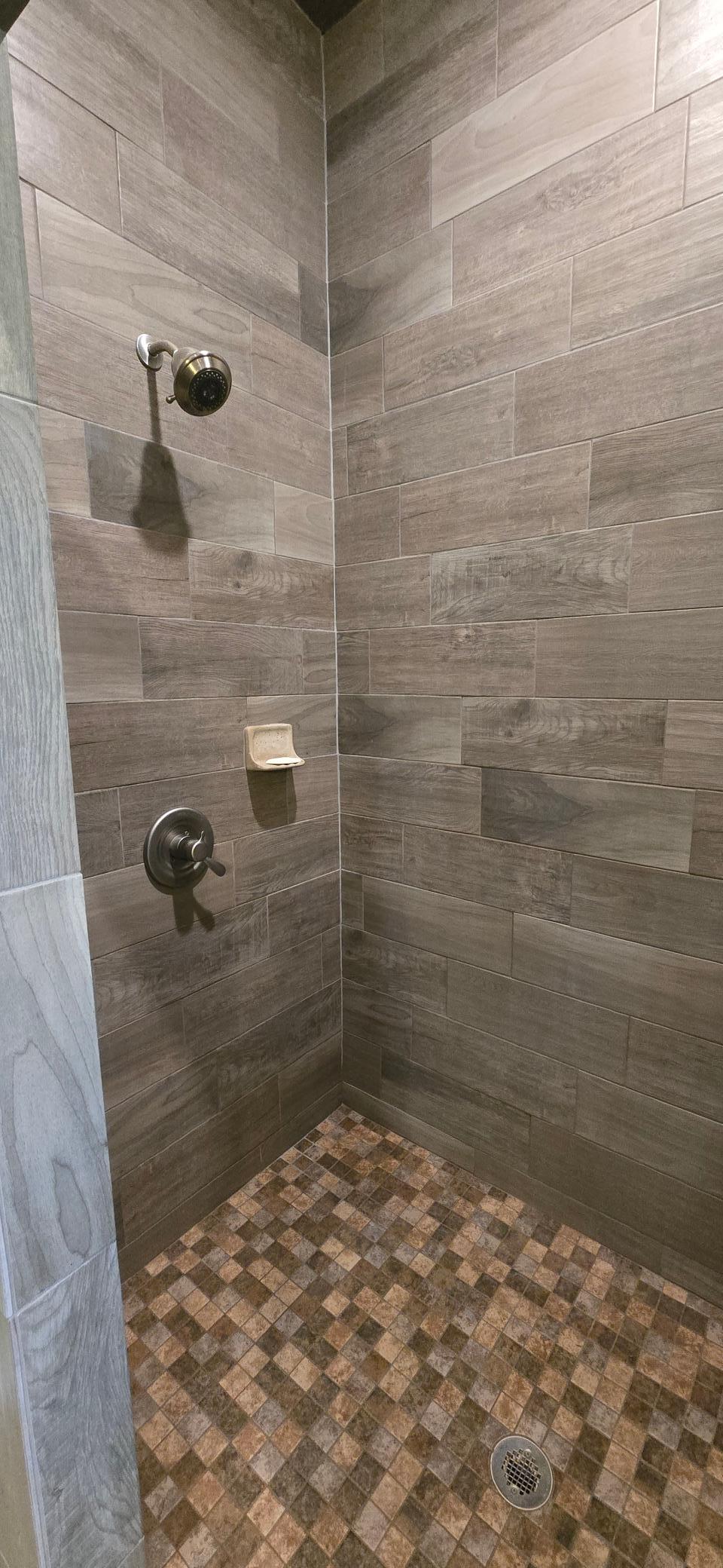 Primary Shower.jpg