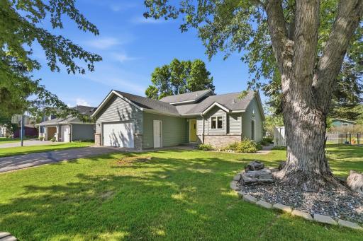 407 12th Avenue N, Sartell, MN 56377