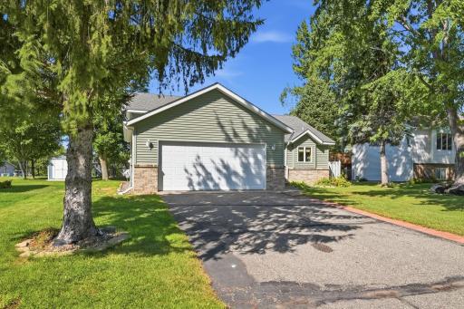 407 12th Avenue N, Sartell, MN 56377