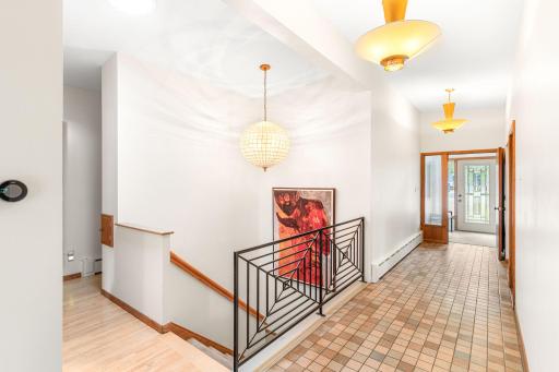 4-web-or-mls-2212-mary-hills-dr.jpg