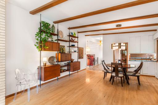 12-web-or-mls-2212-mary-hills-dr.jpg