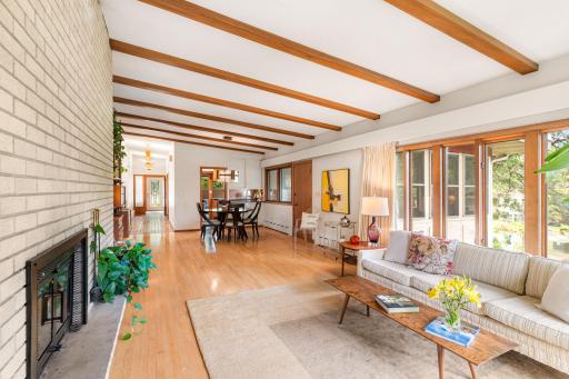 10-web-or-mls-2212-mary-hills-dr.jpg