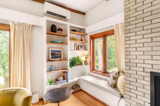9-web-or-mls-2212-mary-hills-dr.jpg
