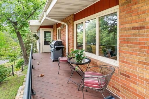 62-web-or-mls-2212-mary-hills-dr.jpg