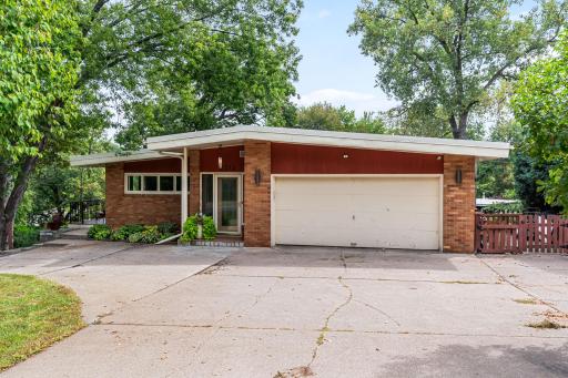 56-web-or-mls-2212-mary-hills-dr.jpg