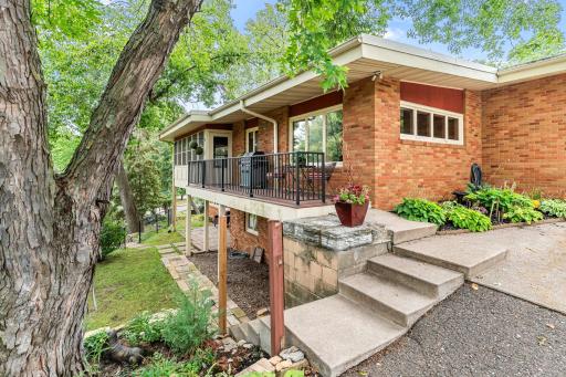 61-web-or-mls-2212-mary-hills-dr.jpg