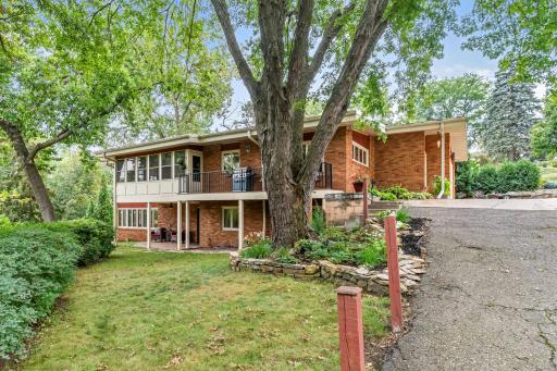 60-web-or-mls-2212-mary-hills-dr.jpg