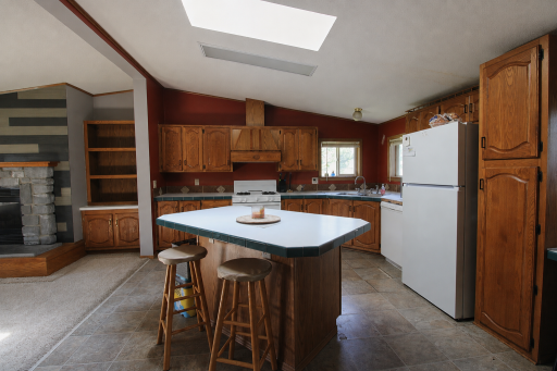 410 HWY 10 Hobart, Hawley, MN 56549