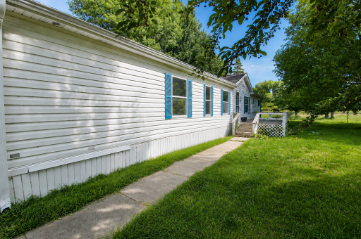 410 HWY 10 Hobart, Hawley, MN 56549