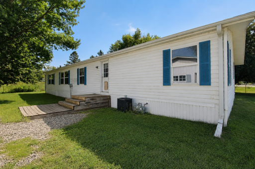 410 HWY 10 Hobart, Hawley, MN 56549