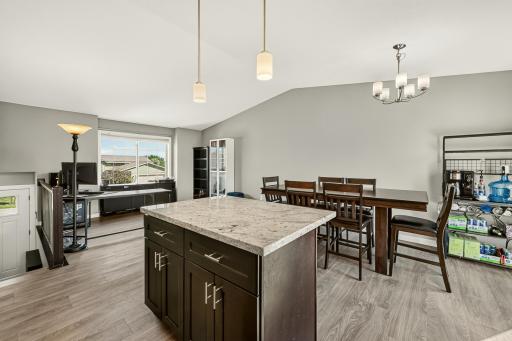 3908 Orchardview Lane NW, Rochester, MN 55901